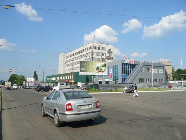 Призма 6x3,  ул. Горького (р-н Речпорта), АЗС "ТНК"