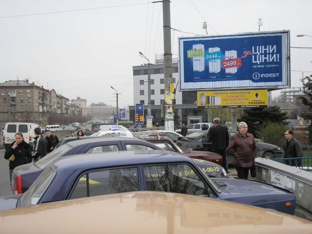 Призма 6x3,  Курчатова ул.  (АЗС "SILTA") в цент