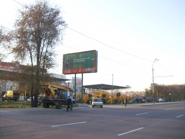 Щит 6x3,  Запорожское шоссе (Тополь 3), въезд в город, ТЦ "Метро"