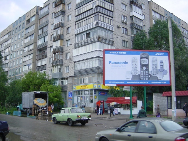 Призма 6x3,  ул. Б.Трофимовых, 40 р-н маг."ПИК"